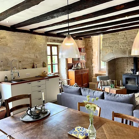 Semesterbostad Maison Fermontes Cazillac